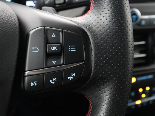 Ford Focus 1.5 EcoBoost ST Line | Trekhaak | Stoel & Stuurverwarming | Keyless | Carplay | Climate control |... ActivLease financial lease
