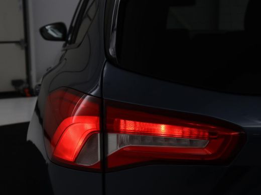 Ford Focus 1.5 EcoBoost ST Line | Trekhaak | Stoel & Stuurverwarming | Keyless | Carplay | Climate control |... ActivLease financial lease