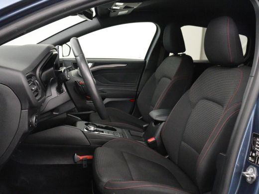 Ford Focus 1.5 EcoBoost ST Line | Trekhaak | Stoel & Stuurverwarming | Keyless | Carplay | Climate control |... ActivLease financial lease