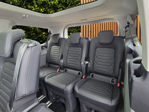 Ford Tourneo Custom Custom 340 2.5 PHEV L1H1 Titanium X 233PK Panoramadak | Trekhaak | Leder | 8 persoons | Elektrisc... ActivLease financial lease