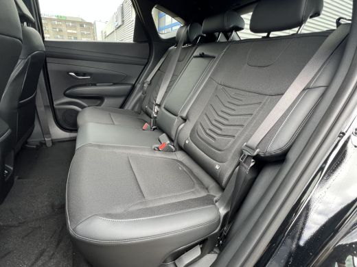 Hyundai Tucson 1.6 T-GDI PHEV Pure Edition | Uit voorraad leverbaar! | Stoel en stuur verwarming | Navigatie| Zw... ActivLease financial lease