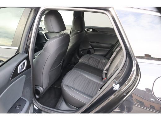 Kia Ceed Sportswagon 1.5 T-GDi 140PK Automaat GT-Line 12-2025!/Navigatie/Adapt.-cruise/Keyfree/Winter-pack ActivLease financial lease