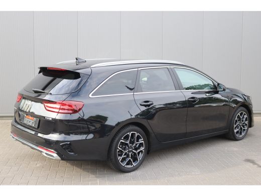 Kia Ceed Sportswagon 1.5 T-GDi 140PK Automaat GT-Line 12-2025!/Navigatie/Adapt.-cruise/Keyfree/Winter-pack ActivLease financial lease