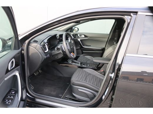 Kia Ceed Sportswagon 1.5 T-GDi 140PK Automaat GT-Line 12-2025!/Navigatie/Adapt.-cruise/Keyfree/Winter-pack ActivLease financial lease