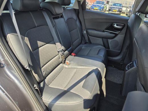 Kia Niro 1.6 GDi Hybrid DynamicLine NL-AUTO |TREKHAAK | NAVI |SCHUIFDAK ActivLease financial lease