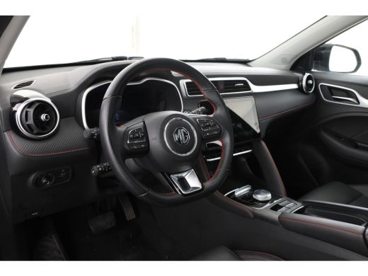 MG ZS EV EV Long Range Luxury 70 kWh Panorama, 360 camera, Apple carplay! ActivLease financial lease
