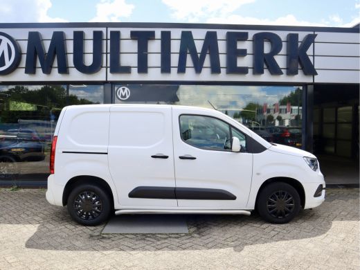 Opel Combo 1.5D EDITION AIRCO CRUISE ActivLease financial lease