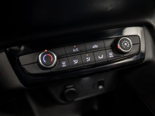 Opel Corsa 1.2 GS Line Automaat (APPLE CARPLAY, BLACK PACK, CRUISE, SPORTSTOELEN, LEDER STUURWIEL, DRIVE MOD... ActivLease financial lease
