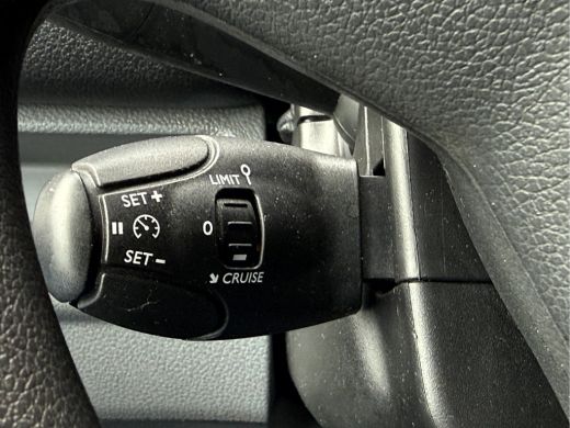 Opel Vivaro-e SOH 91.3%, L2H1 Edition 75 kWh Camera, App Connect, Cruise Controll ActivLease financial lease