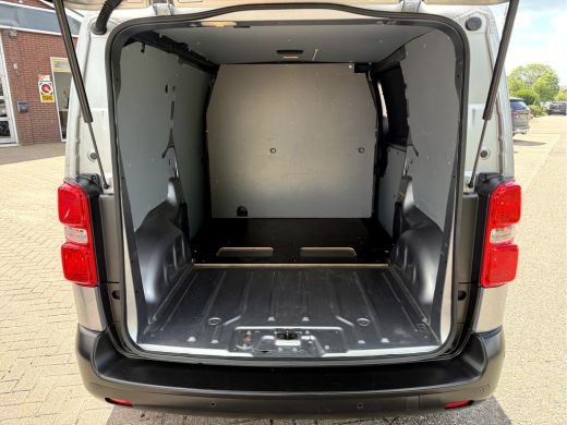 Opel Vivaro-e SOH 91.3%, L2H1 Edition 75 kWh Camera, App Connect, Cruise Controll ActivLease financial lease