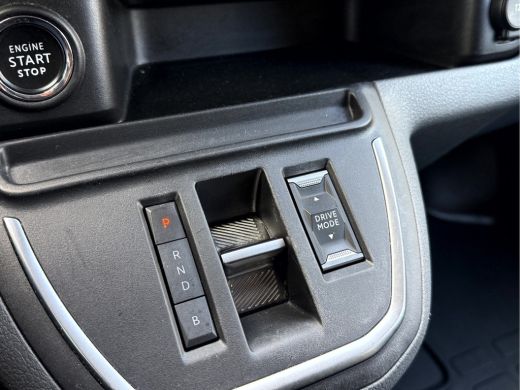 Opel Vivaro-e SOH 91.3%, L2H1 Edition 75 kWh Camera, App Connect, Cruise Controll ActivLease financial lease