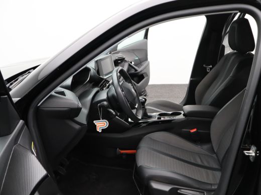 Peugeot 2008 1.2 PureTech 100 Allure Verwarmbare Voorstoelen | Camera | Parkeersensoren Voor en Achter | Cruis... ActivLease financial lease