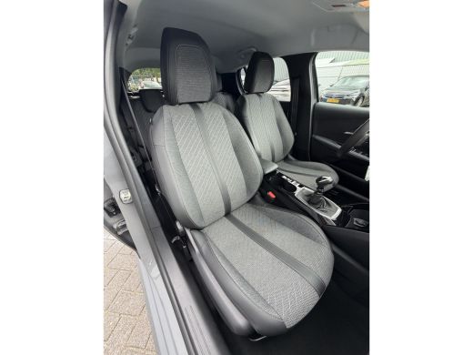Peugeot 208 100pk Allure (Camera - LED - Navigatie - Apple Carplay - Automatische Airco - Parkeersensoren) ActivLease financial lease