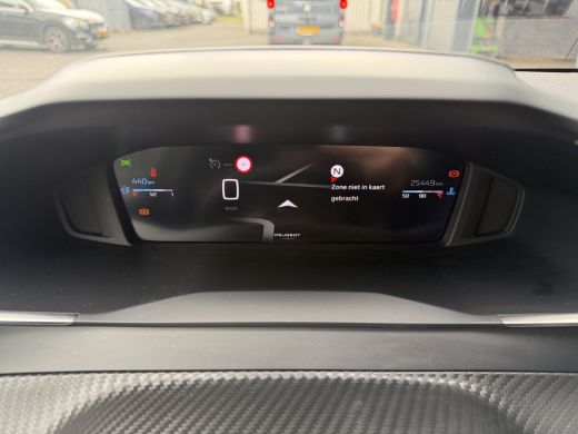 Peugeot 208 100pk Allure (Camera - LED - Navigatie - Apple Carplay - Automatische Airco - Parkeersensoren) ActivLease financial lease