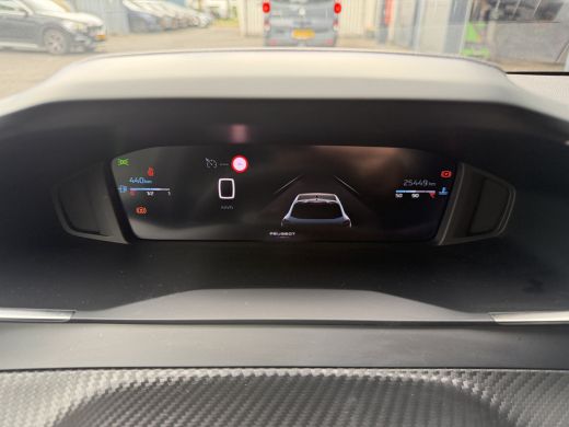 Peugeot 208 100pk Allure (Camera - LED - Navigatie - Apple Carplay - Automatische Airco - Parkeersensoren) ActivLease financial lease