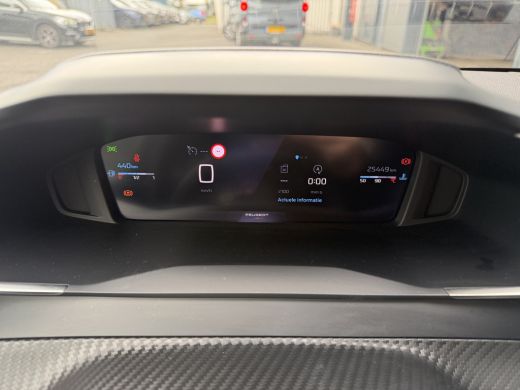 Peugeot 208 100pk Allure (Camera - LED - Navigatie - Apple Carplay - Automatische Airco - Parkeersensoren) ActivLease financial lease