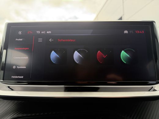 Peugeot 208 100pk Allure (Camera - LED - Navigatie - Apple Carplay - Automatische Airco - Parkeersensoren) ActivLease financial lease