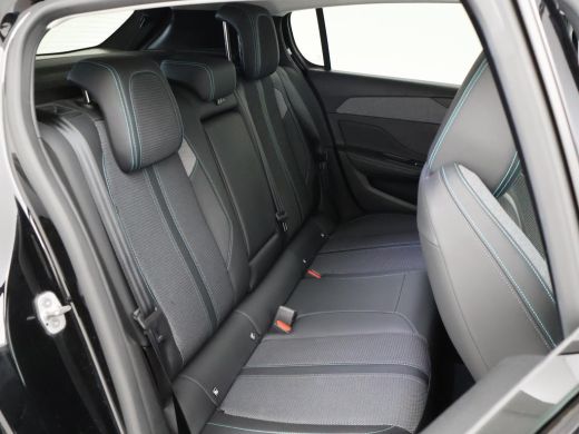 Peugeot 308 1.2 PT 130 PK ALLURE PACK + SFEERVERLICHTING | ADAPTIVE CRUISE | CAMERA | LED | SPORTSTOELEN | PR... ActivLease financial lease
