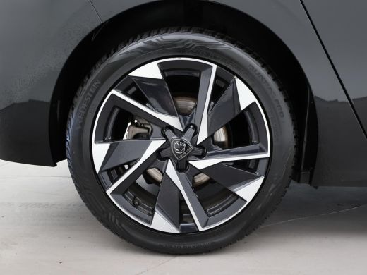 Peugeot 308 1.2 PT 130 PK ALLURE PACK + SFEERVERLICHTING | ADAPTIVE CRUISE | CAMERA | LED | SPORTSTOELEN | PR... ActivLease financial lease