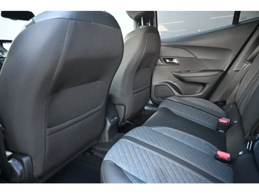 Peugeot e-2008 EV Allure Avantage 54 kWh 96% SOH! Tot 8 Jaar Garantie! | Navigatie | Achteruitrijcamera | Dodeho... ActivLease financial lease