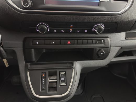 Peugeot e-Expert Standard Premium 75 kWh [3-Fase-11kW] {SoH-94%} Aut. *DIGI-COCKPIT | CARPLAY | CAMERA | AIRCO | C... ActivLease financial lease