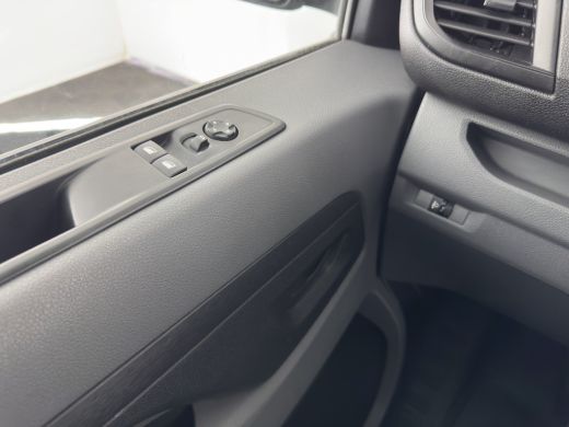 Peugeot e-Expert Standard Premium 75 kWh [3-Fase-11kW] {SoH-94%} Aut. *DIGI-COCKPIT | CARPLAY | CAMERA | AIRCO | C... ActivLease financial lease