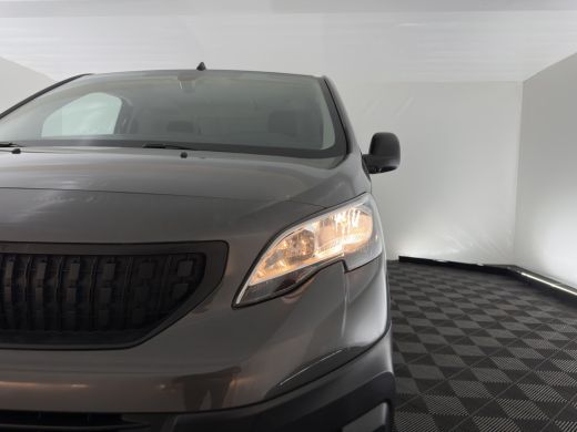 Peugeot e-Expert Standard Premium 75 kWh [3-Fase-11kW] {SoH-94%} Aut. *DIGI-COCKPIT | CARPLAY | CAMERA | AIRCO | C... ActivLease financial lease
