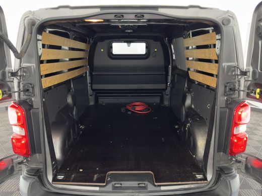 Peugeot e-Expert Standard Premium 75 kWh [3-Fase-11kW] {SoH-94%} Aut. *DIGI-COCKPIT | CARPLAY | CAMERA | AIRCO | C... ActivLease financial lease