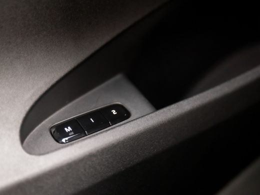 Polestar 2 Long Range Dual Motor Launch Edition 78kWh 408 Pk (PANORAMADAK, TREKHAAK WEGKLAPBAAR, HARMAN KARD... ActivLease financial lease