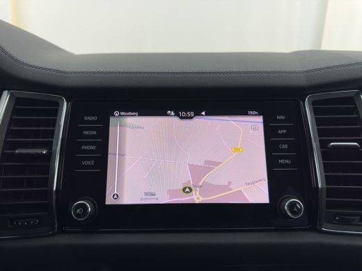 Skoda Kodiaq 1.5 TSI Business Edition (INCL-BTW) *LEATHER-FABRIC | FULL-LED | DIGI-COCKPIT | CAMERA | KEYLESS ... ActivLease financial lease