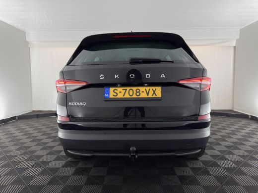 Skoda Kodiaq 1.5 TSI Business Edition (INCL-BTW) *LEATHER-FABRIC | FULL-LED | DIGI-COCKPIT | CAMERA | KEYLESS ... ActivLease financial lease