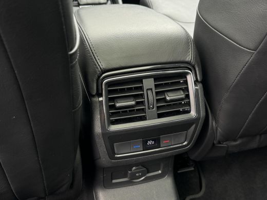 Skoda Kodiaq 1.5 TSI Business Edition NL-AUTO | PANODAK | TREKHAAK | 150 PK ActivLease financial lease