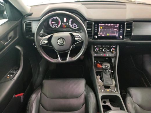 Skoda Kodiaq 1.5 TSI Business Edition NL-AUTO | PANODAK | TREKHAAK | 150 PK ActivLease financial lease