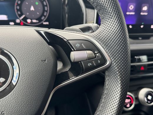 Skoda Kodiaq 1.5 TSI PHEV Tour Edition Trekhaak wegklapbaar | Achteruitrijcamera | Telefoon draadloos oplaadbaar ActivLease financial lease