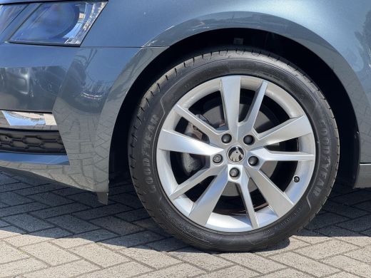 Skoda Octavia Combi 1.0 TSI Greentech Business Edition NL-AUTO | NAVI | ECC ActivLease financial lease
