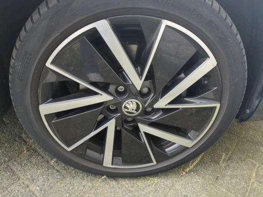 Skoda Octavia Combi 1.4 TSI iV PHEV Business Edition NL-AUTO | SFEER VERLICHTING | TREKHAAK ActivLease financial lease