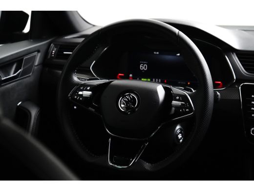 Skoda Superb Combi 1.4 TSI 218PK DSG-6 Sportline iV | CAMERA | FULL LED | STUUR + STOELVERW. | 18 INCH | APP C... ActivLease financial lease