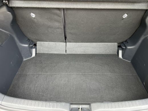 Toyota Yaris 1.5 Hybrid 115 Dynamic Comfort Pack ActivLease financial lease