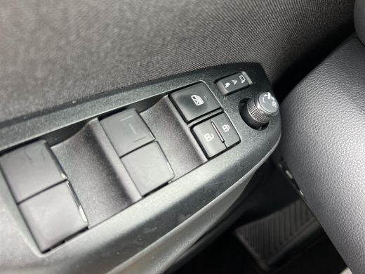 Toyota Yaris 1.5 Hybrid 115 Dynamic Comfort Pack ActivLease financial lease