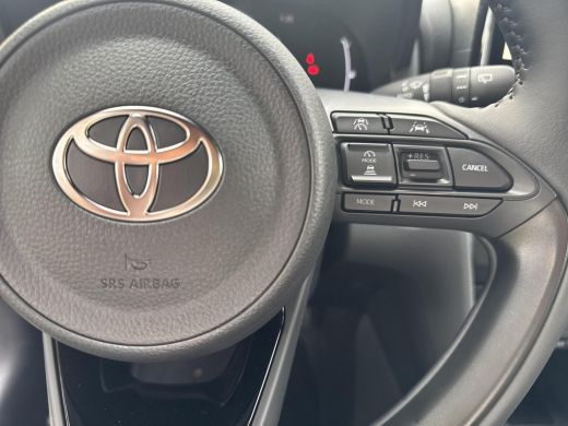 Toyota Yaris Cross 1.5 Hybrid 130 Dynamic Comfort Pack | 06-10141018 Voor meer informatie ActivLease financial lease