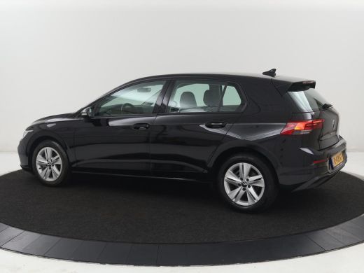 Volkswagen Golf 1.0 TSI Life | Carplay | Adaptive cruise | Navigatie | Parkeerhulp | Full LED | Climate control |... ActivLease financial lease