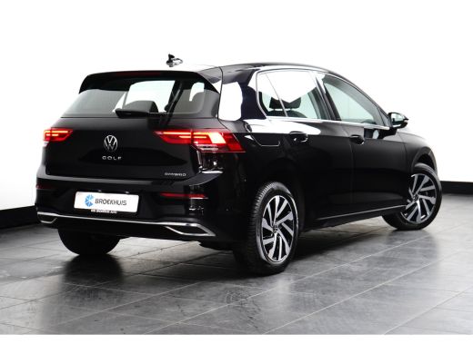 Volkswagen Golf 1.4 204PK eHybrid DSG-6 Style | NAVIGATIE | LED | ALCANTARA | APP CONNECT | CAMERA | 16 INCH ActivLease financial lease