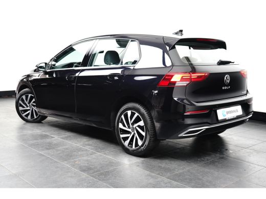 Volkswagen Golf 1.4 204PK eHybrid DSG-6 Style | NAVIGATIE | LED | ALCANTARA | APP CONNECT | CAMERA | 16 INCH ActivLease financial lease
