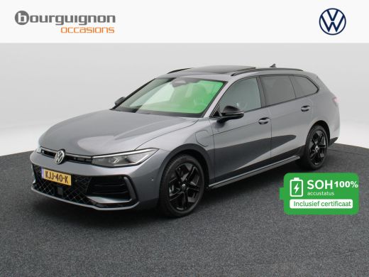 Volkswagen Passat Variant 1.5 eHybrid 272 Pk Automaat R-Line Business | Black Style | Head Up | Matrix LED | Panora...