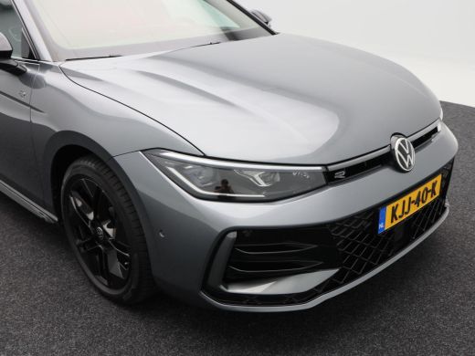 Volkswagen Passat Variant 1.5 eHybrid 272 Pk Automaat R-Line Business | Black Style | Head Up | Matrix LED | Panora... ActivLease financial lease