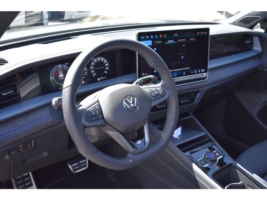 Volkswagen Tayron R-Line Edition | 'App-Connect' draadloze smartphone integratie | Automatische afstandsregeling (A... ActivLease financial lease