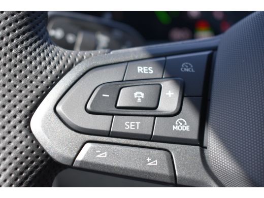 Volkswagen Tayron R-Line Edition | 'App-Connect' draadloze smartphone integratie | Automatische afstandsregeling (A... ActivLease financial lease