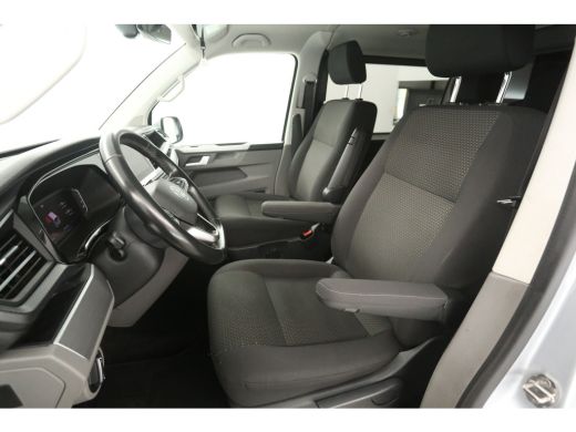 Volkswagen Transporter 2.0 TDI BULLI 150PK L2H1 | Automaat | Dubbele Cabine | Airco | Cruise | Virtual | Camera | Carpla... ActivLease financial lease
