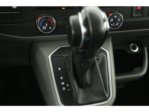 Volkswagen Transporter 2.0 TDI BULLI 150PK L2H1 | Automaat | Dubbele Cabine | Airco | Cruise | Virtual | Camera | Carpla... ActivLease financial lease