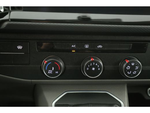 Volkswagen Transporter 2.0 TDI BULLI 150PK L2H1 | Automaat | Dubbele Cabine | Airco | Cruise | Virtual | Camera | Carpla... ActivLease financial lease